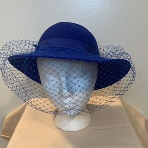 Elegant Navy Veiled Wide-Brim Women's Hat